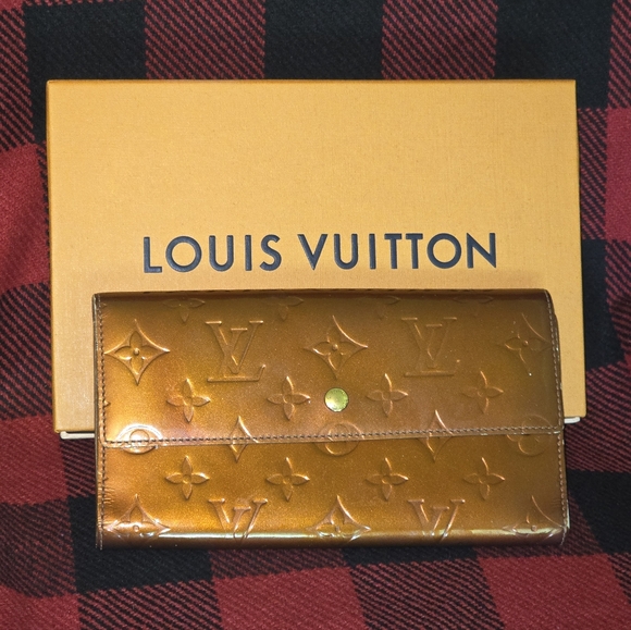 Louis Vuitton vernis wallet with box - Picture 1 of 8